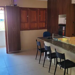 https://suites-perto-do-mar.portodegalinhashotels.com